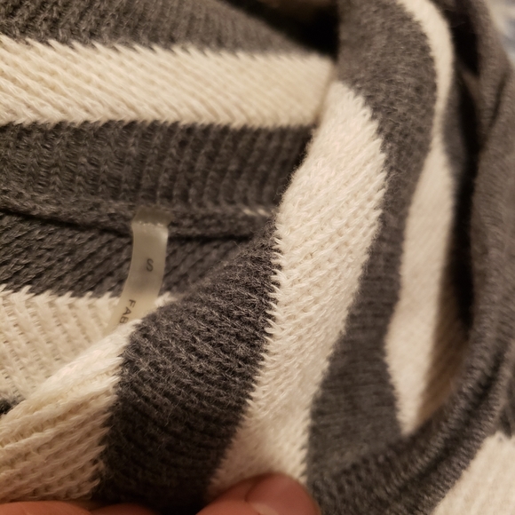 Margaret O'Leary Striped Hooded Sweater Women's Size S - Picture 5 of 5